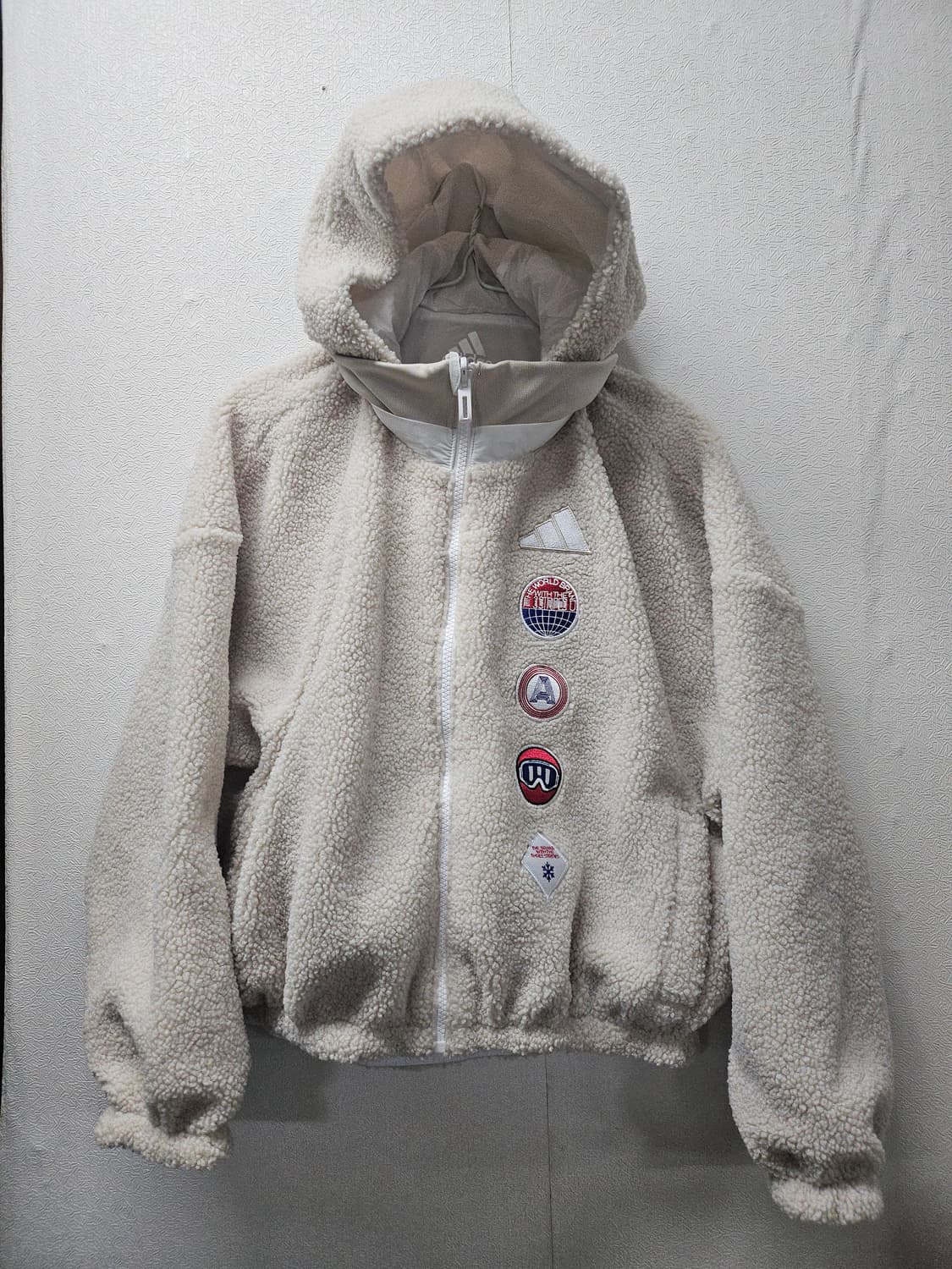 아디다스 리버시블  후드 뽀글이 플리스 바람막이 크롭자켓 상품이미지3