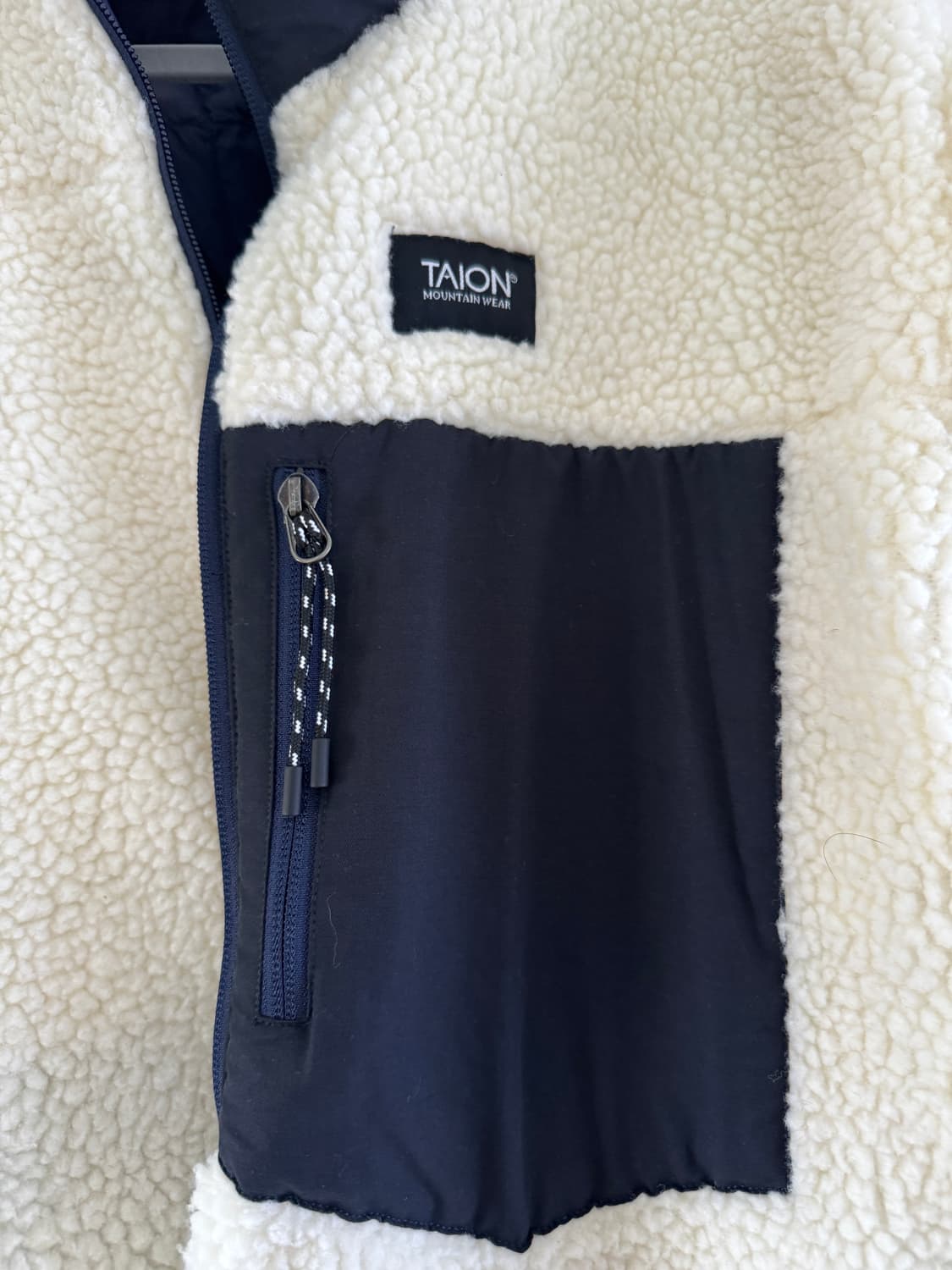 타이온 리버서블 다운 보아 자켓 상품이미지2