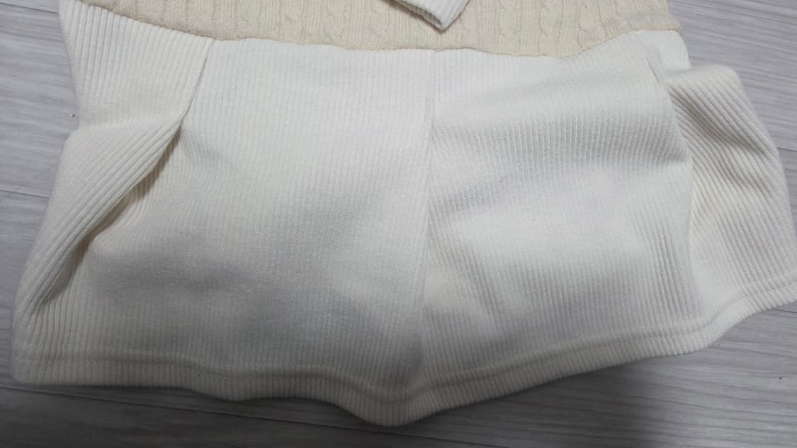 (S) 포어링 스노우볼 원피스 snowball onepiece 아이보리 상품이미지6