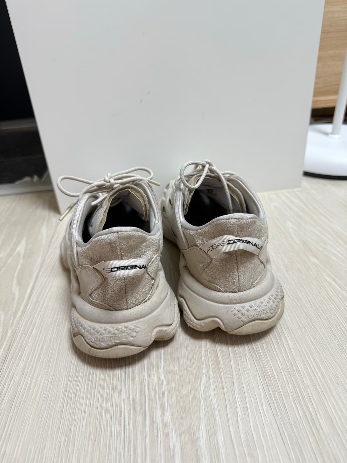아디다스 오즈위고 샌드베이지 상품이미지6