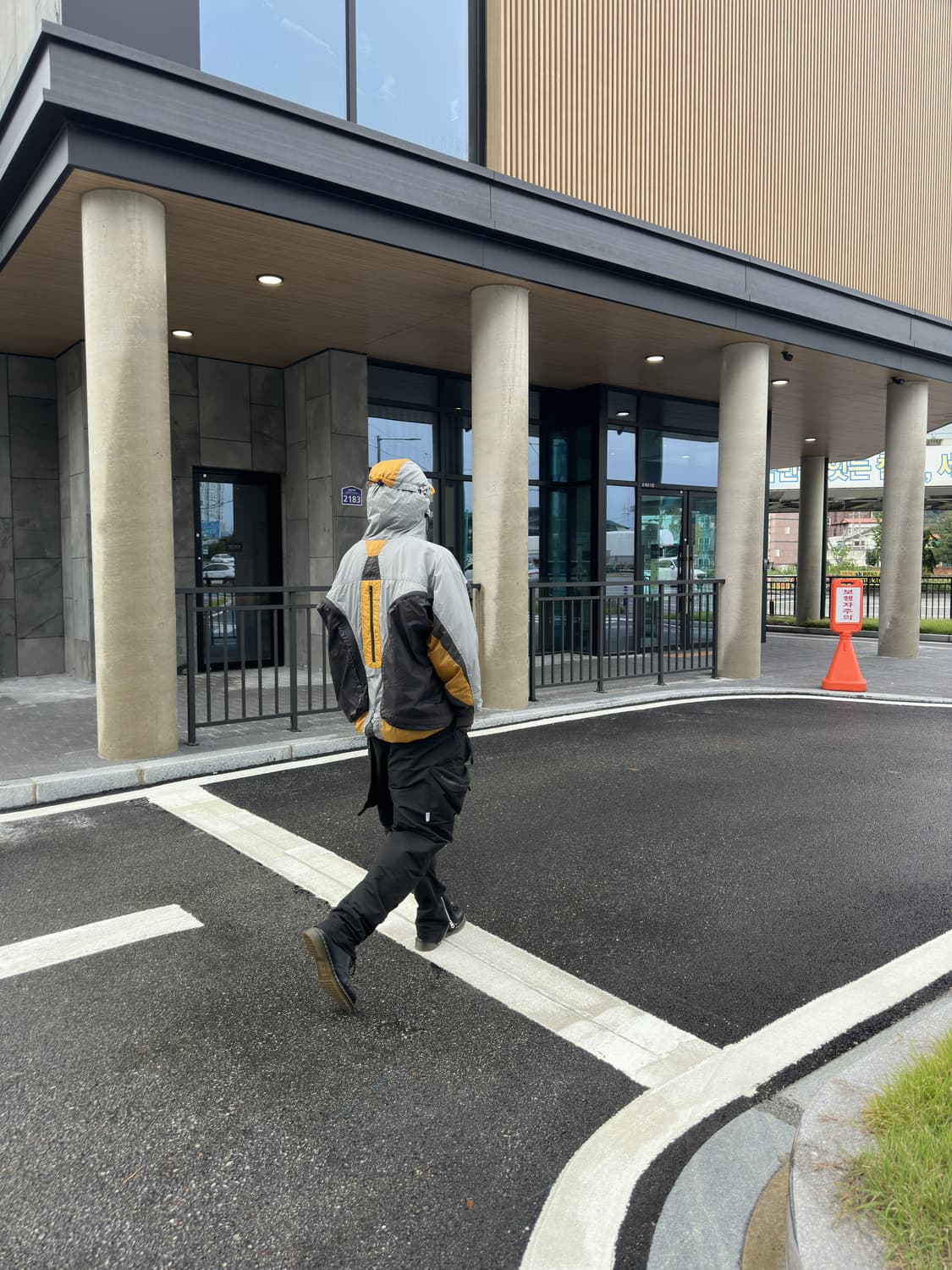 1) 언더마이카 호크 가슈테인 바람막이 상품이미지2