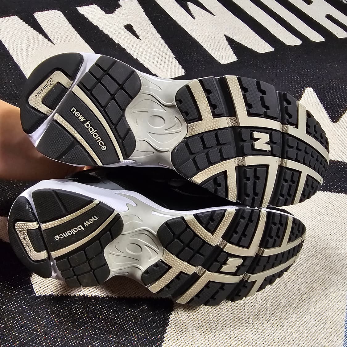 뉴발란스 725 블랙 250 상품이미지5