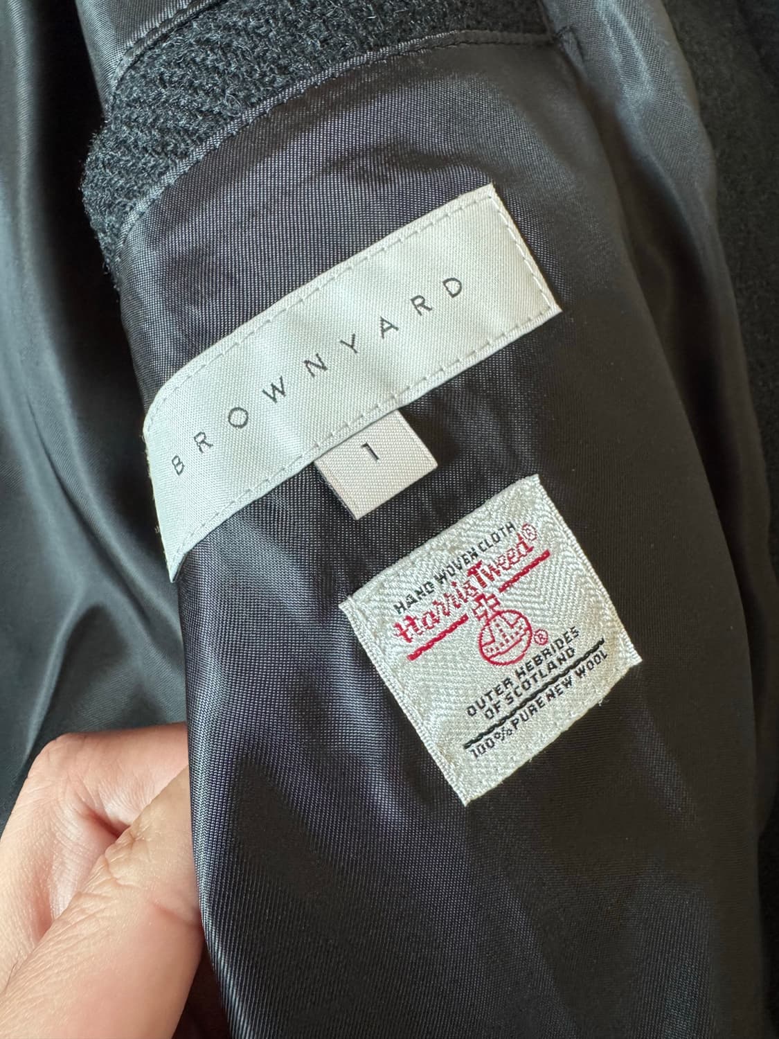 브라운야드 해리스트위드 스타디움 자켓 블랙 1 팝니다 상품이미지4