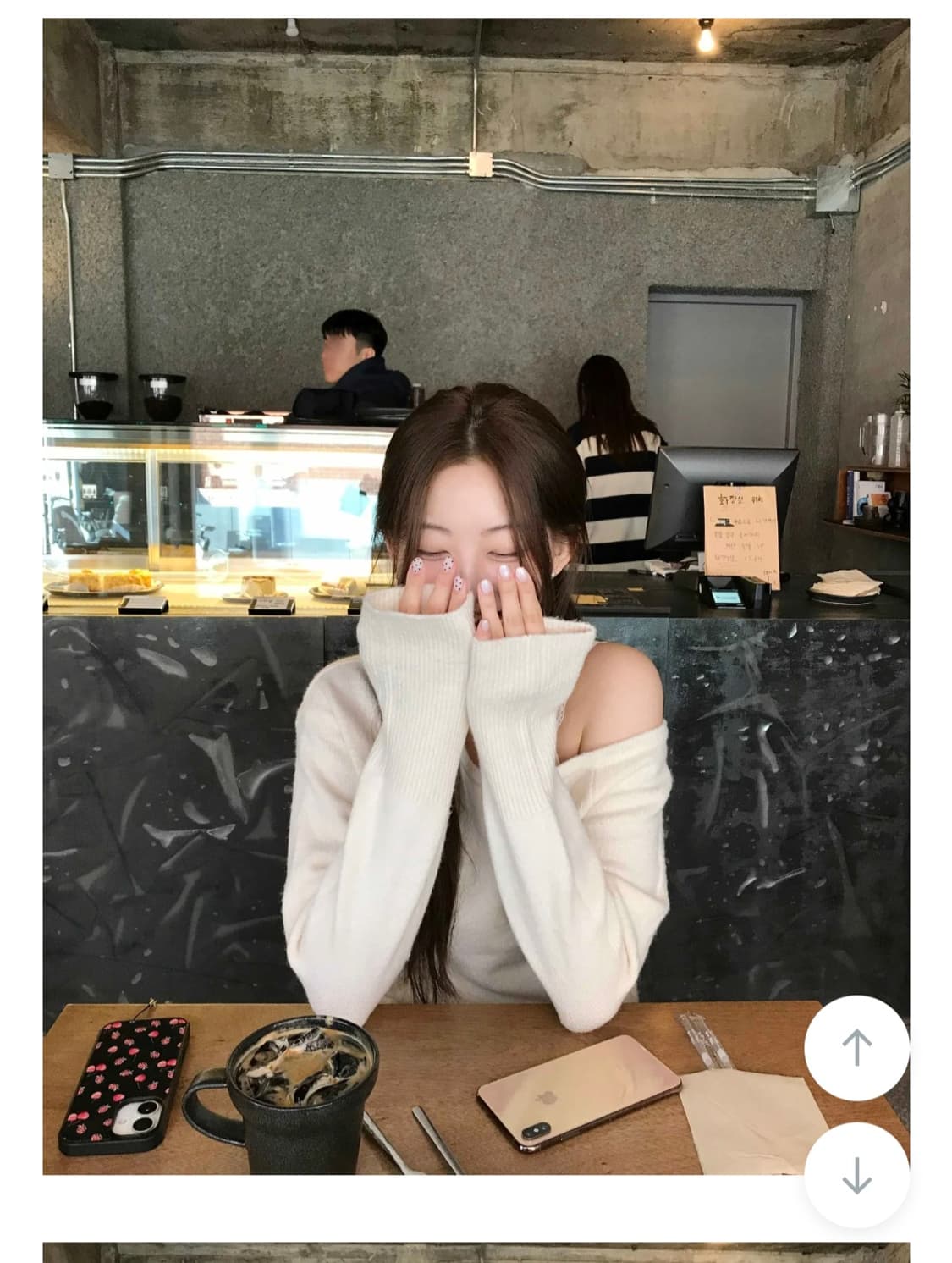 (새상품) 제니오 캐시미어 원숄더 니트 상품이미지2