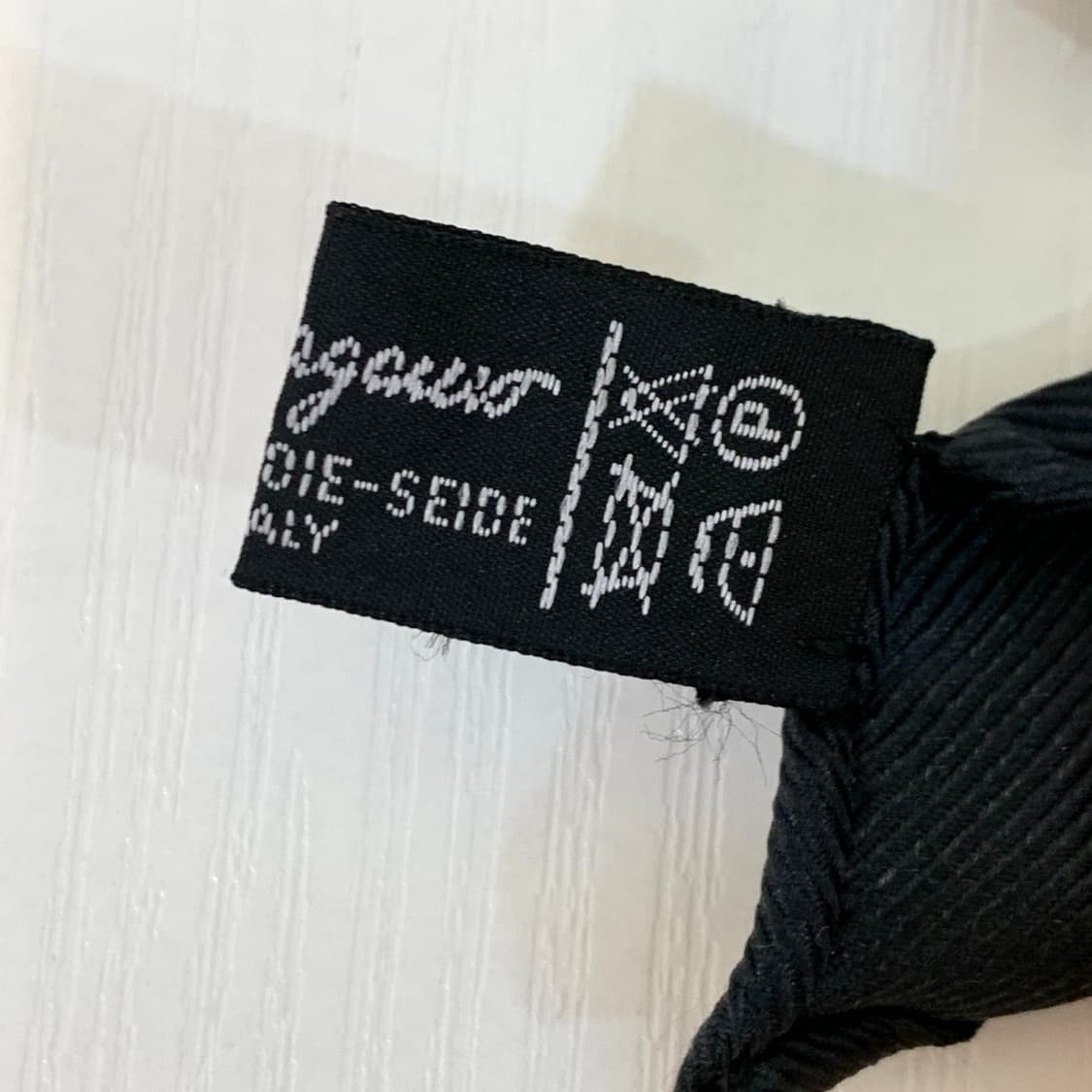 페라가모 스퀘어 실크 스카프 90 lily lace   상품이미지7