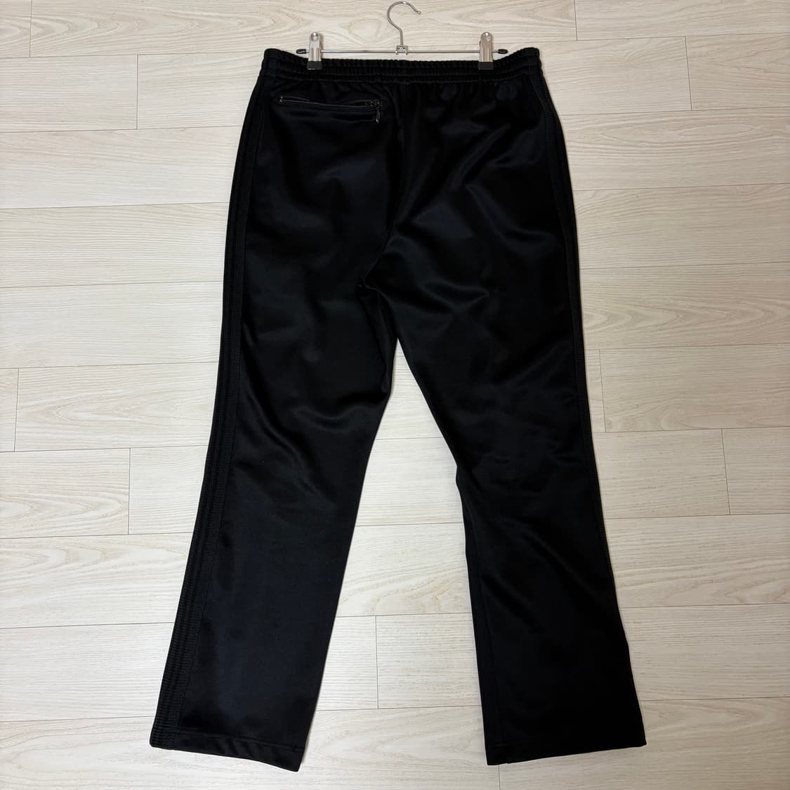 니들스 x 리프트업 별주 트랙팬츠 내로우핏 , 올블랙 m사이즈 상품이미지2