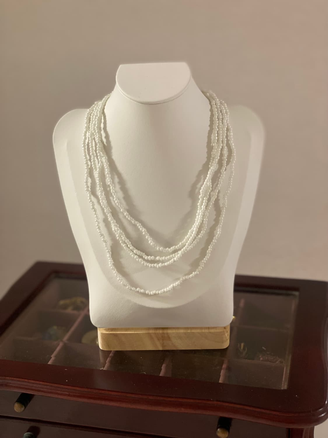 화이트 진주알색상 비즈 롱 목걸이 상품이미지5