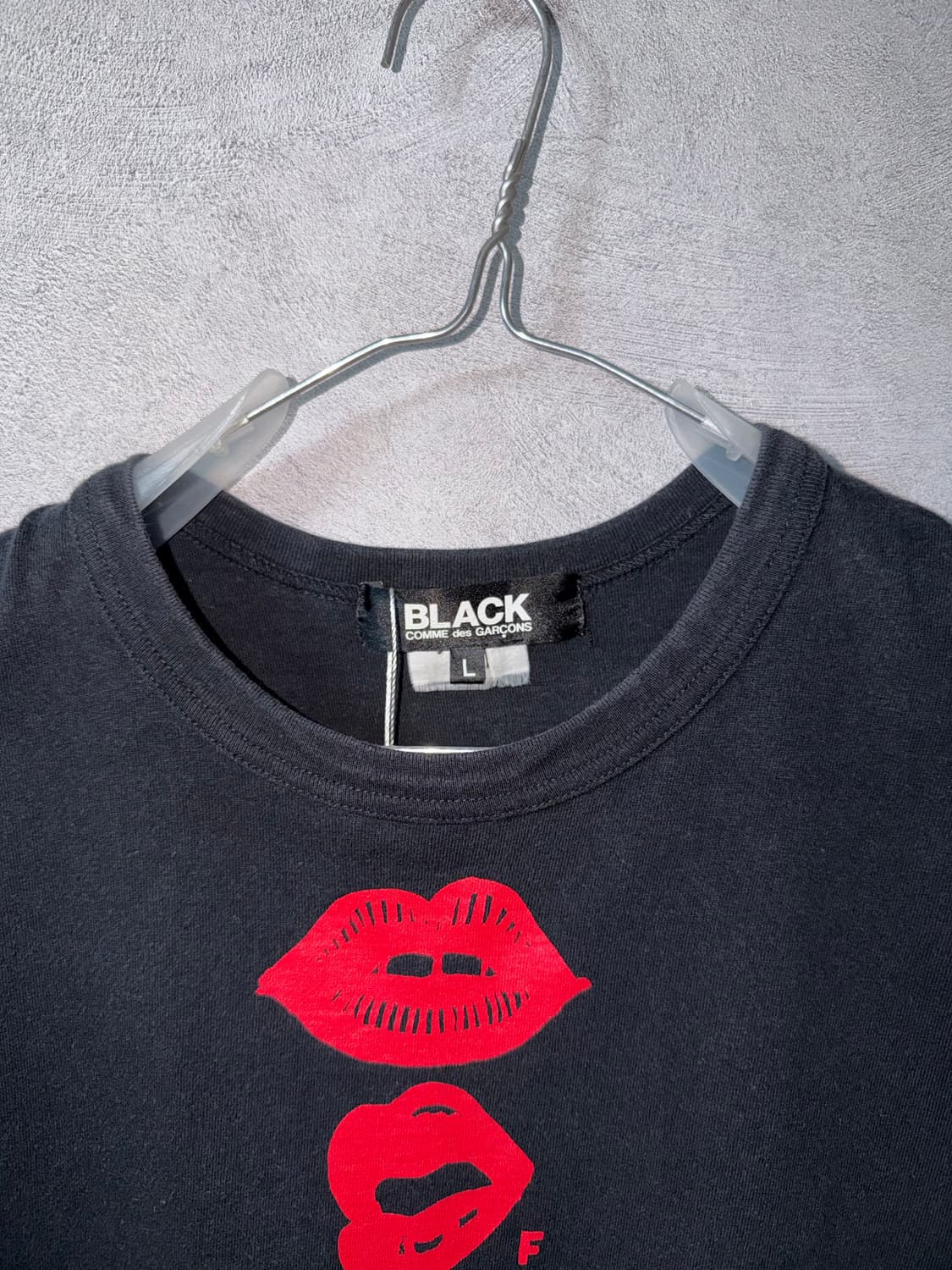 BLACK COMME des GARÇONS Lip Graphic Tee 상품이미지4