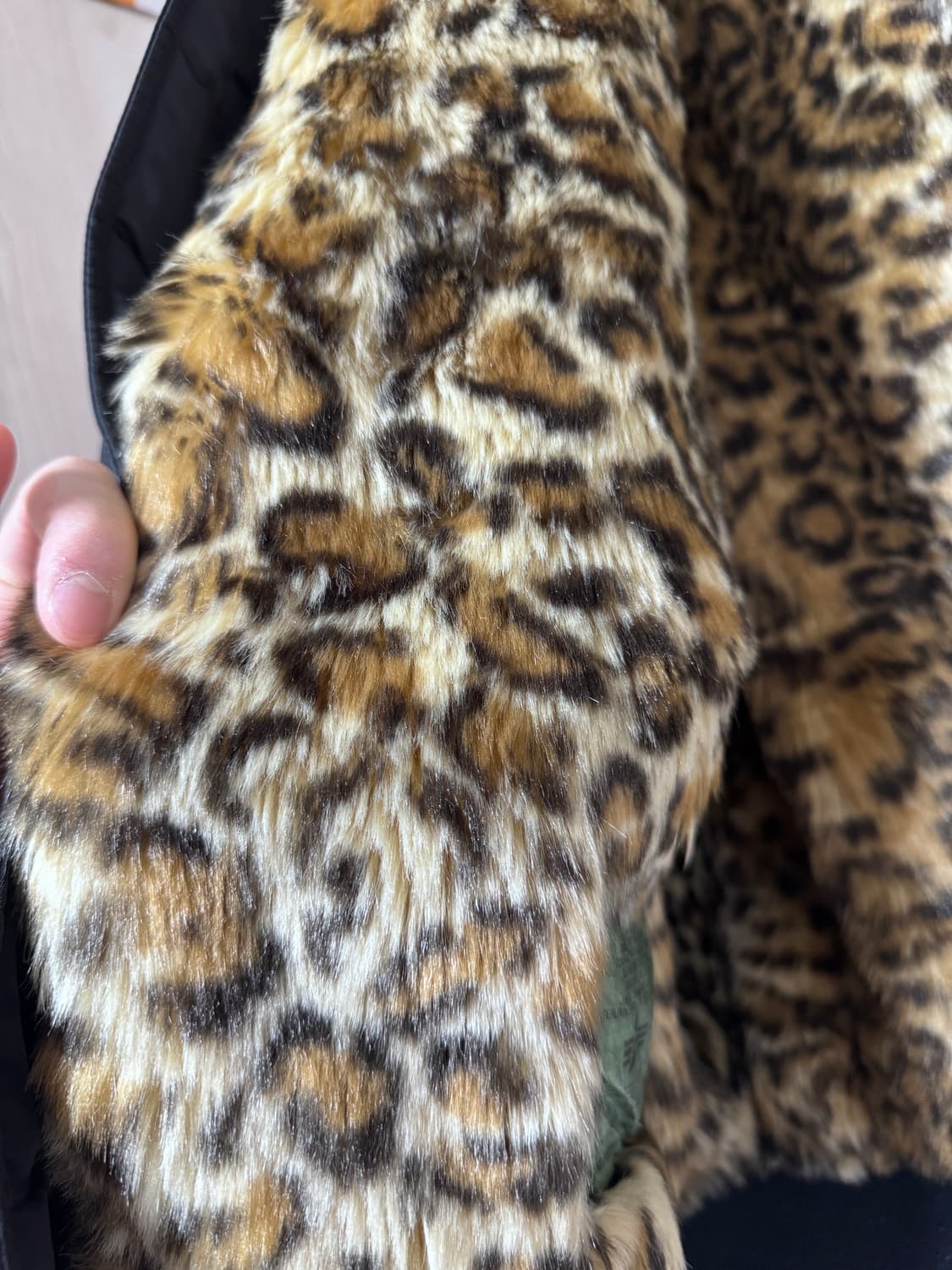 스투시 x 알파 인더스트리 N-2B 숏 웨이스트 파카 블랙 상품이미지7