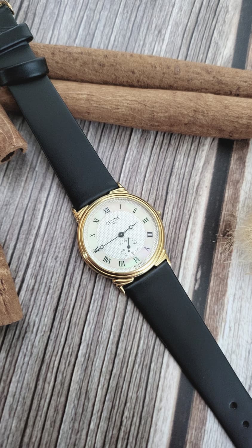 정품 셀린느 스몰 세컨즈 골드 남여공용 쿼츠시계 상품이미지4