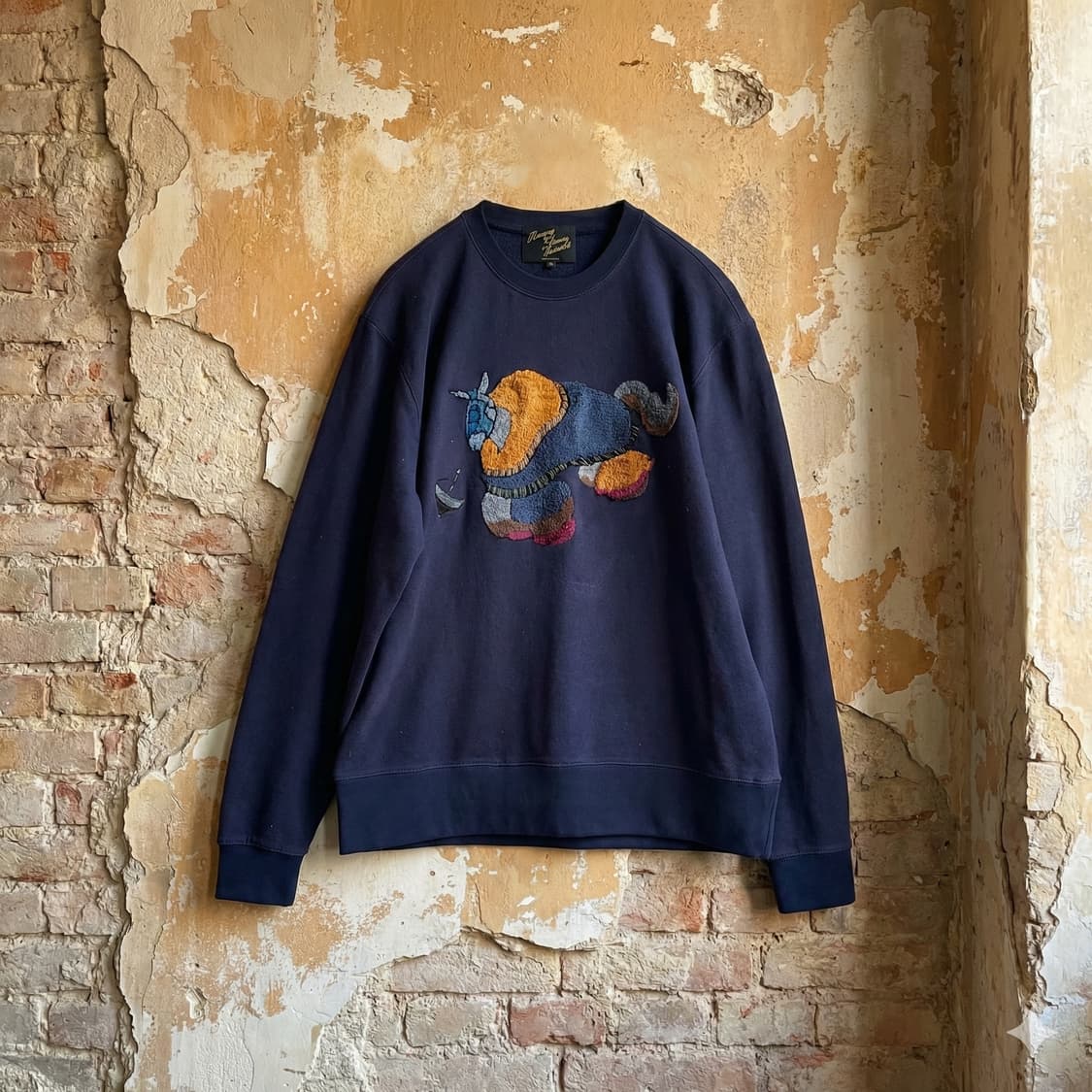 아트워크 자수 스웻셔츠 상품이미지1