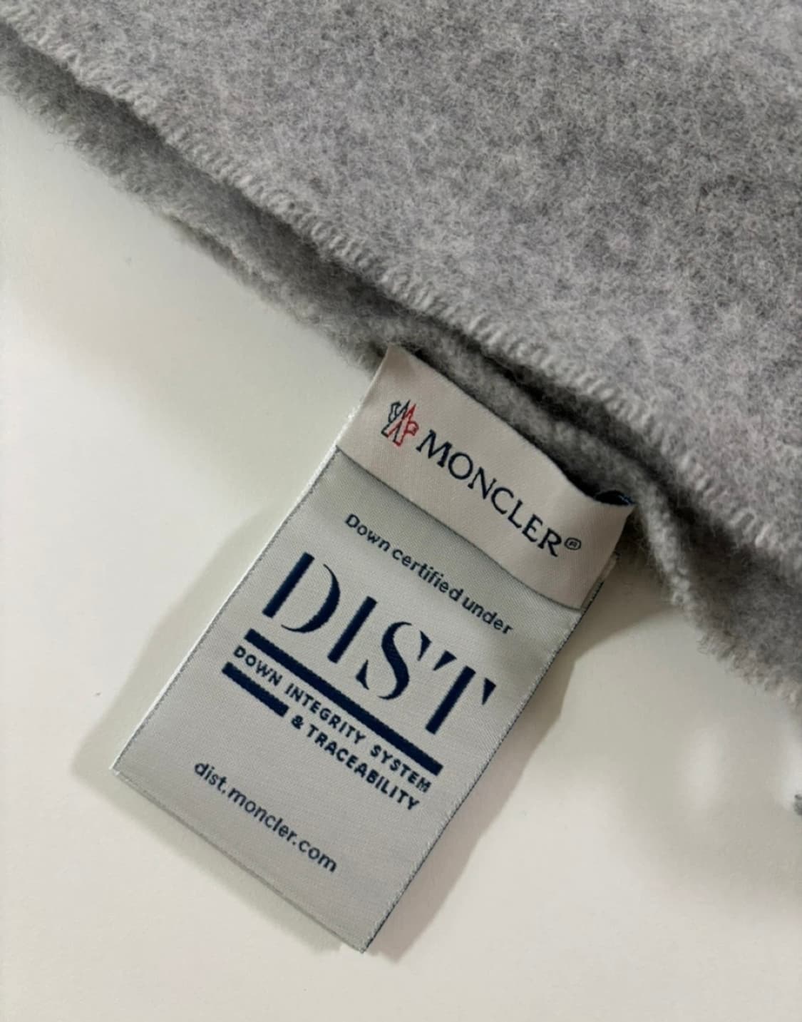 몽클레르 그레이 울 머플러 상품이미지2