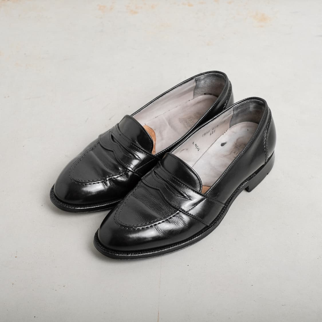 알든 681 9D(270사이즈) 블랙 카프 풀스트랩 페니로퍼 상품이미지3