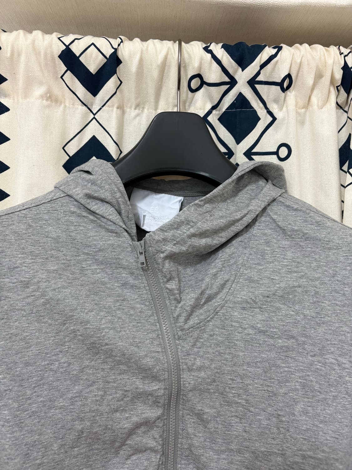 EE 누마레 / 커브드 집업 상품이미지4