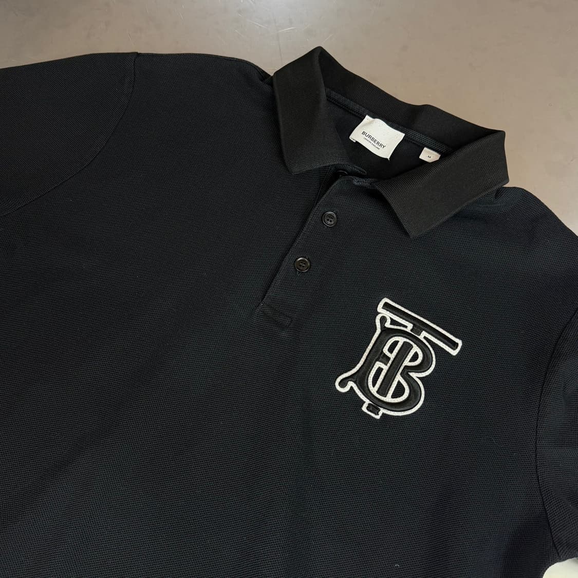 [리오브] 버버리 TB 자수 로고 카라티셔츠 상품이미지3