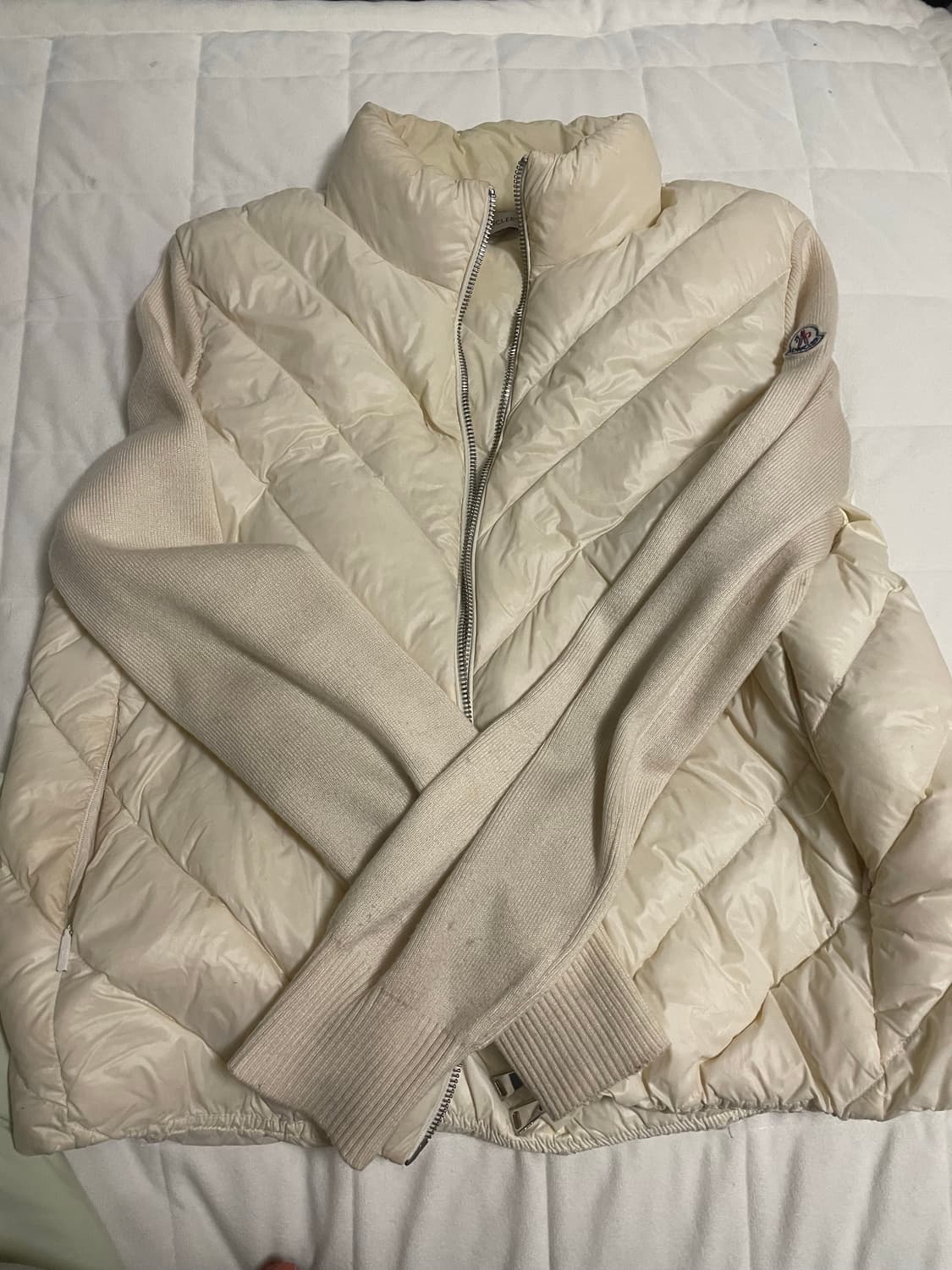 몽클레어 경량패딩 상품이미지1