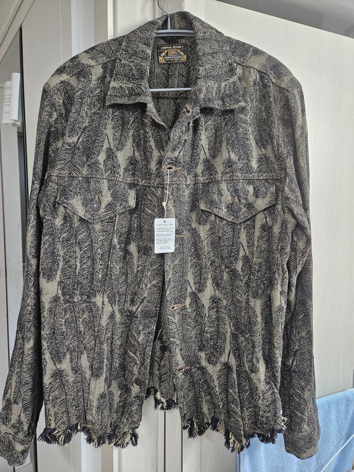 캐피탈 맥파이 페더 데님 자켓 4 블랙 베이지  상품이미지1