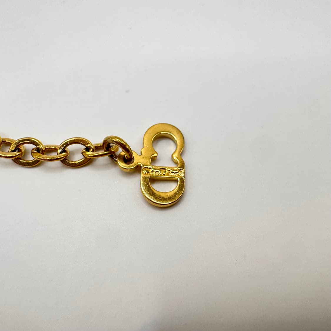 디올 CD 로고 미니멀 골드톤 목걸이 상품이미지3