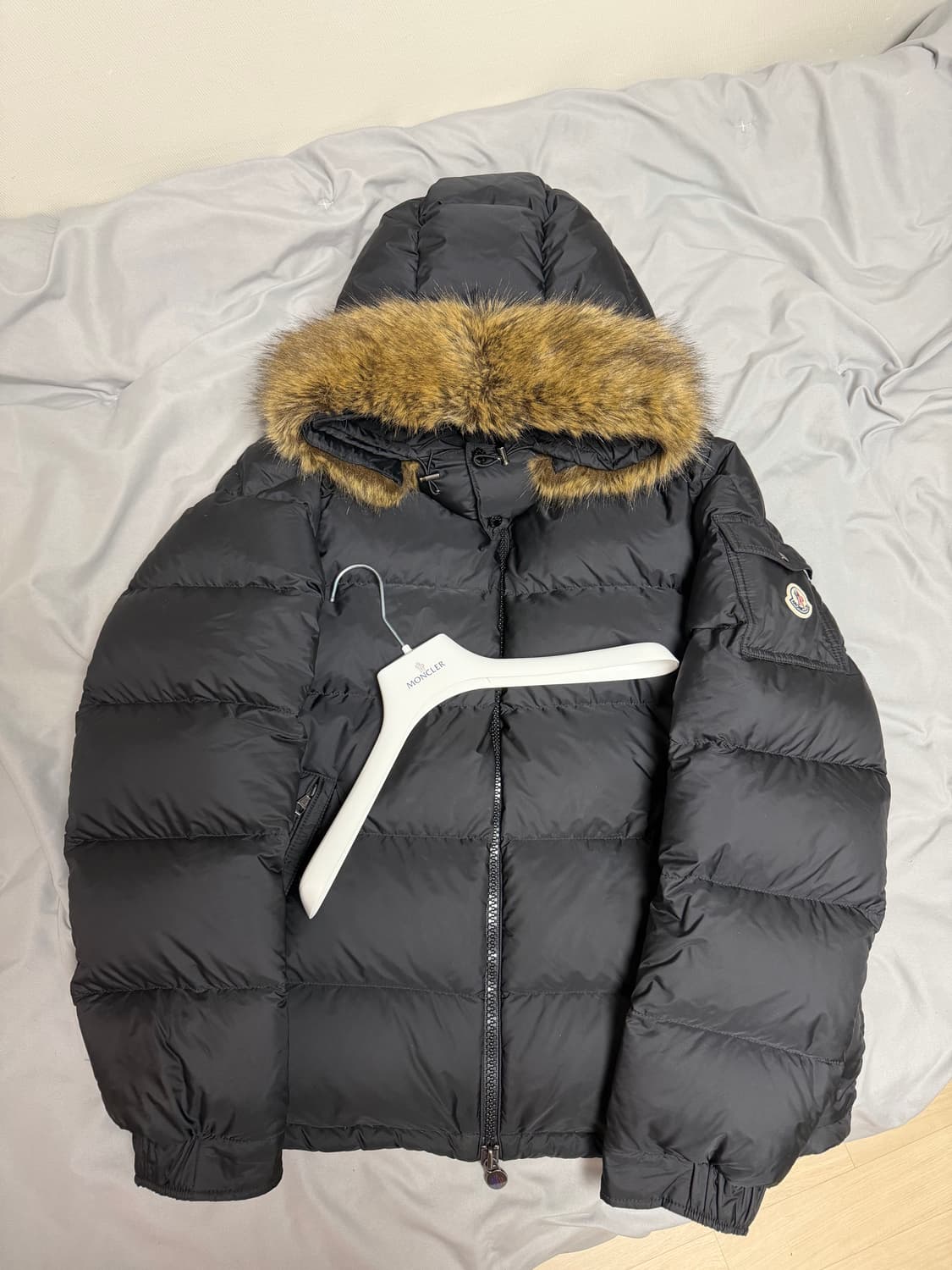 24FW 몽클레어 마야프 패딩 블랙 6사이즈 정품 크림구매 상품이미지1