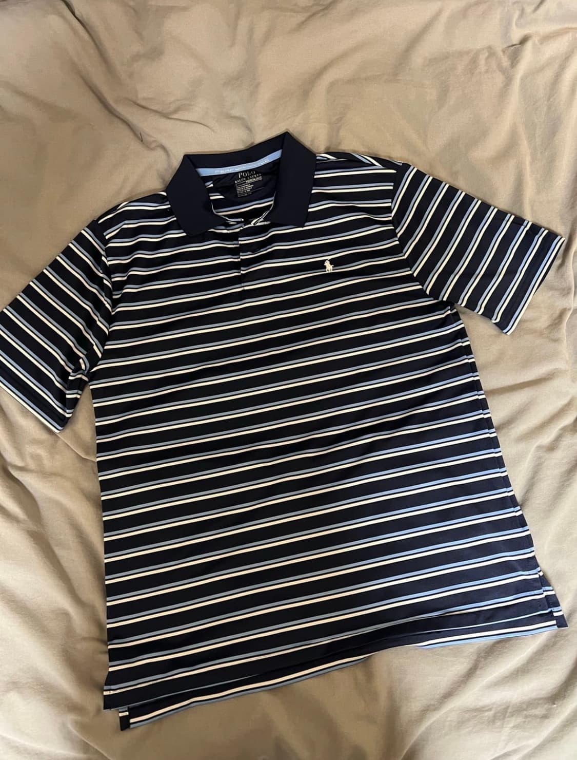 폴로 카라티 상품이미지1