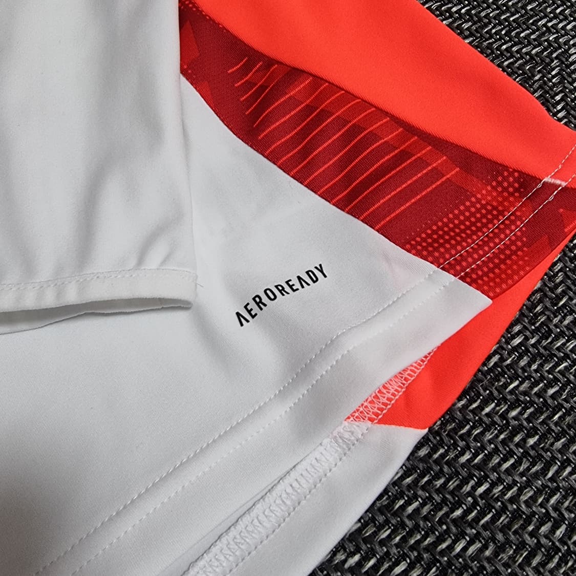 아디다스 티로24 컴피티션 트레이닝 하프집업 긴팔 드릴탑 상품이미지5