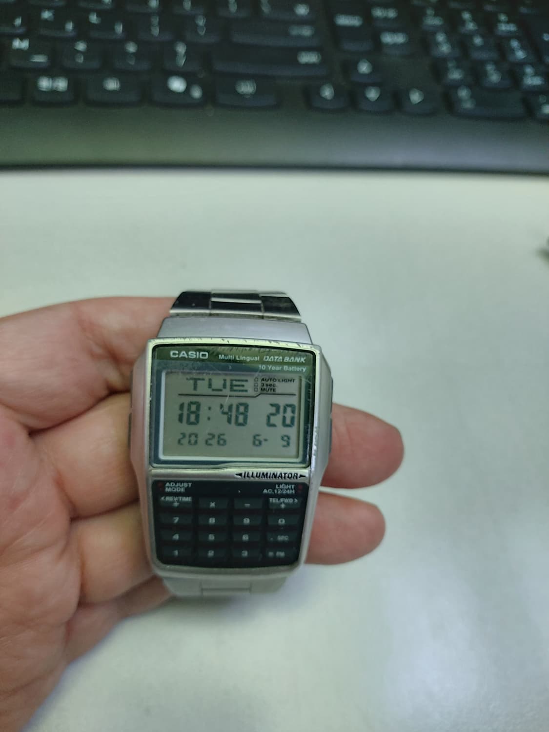 카시오 데이터뱅크 DBC-62 계산기 시계 판매합니다. 상품이미지1