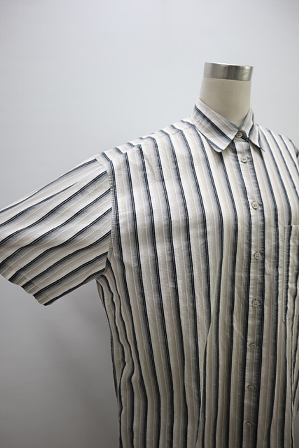 여성 AcneStudios 아크네스튜디오 롱 반팔줄가라셔츠 오버핏 비침 상품이미지6