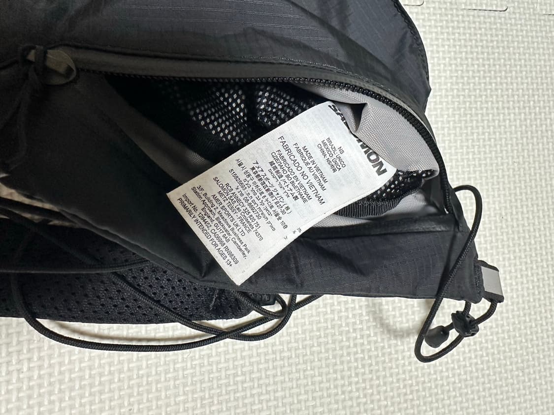 살로몬 사코슈 블랙 크로스백 상품이미지4