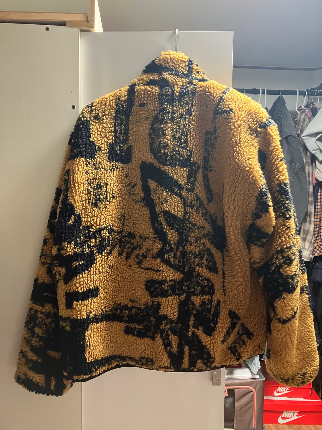 [L]새상품 스투시 쉐르파 리버시블 자켓 스탬프 옐로우 상품이미지4