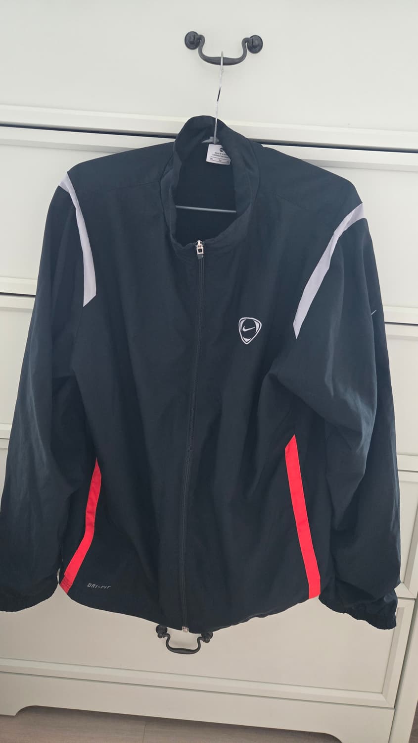 나이키 바람막이 상품이미지2