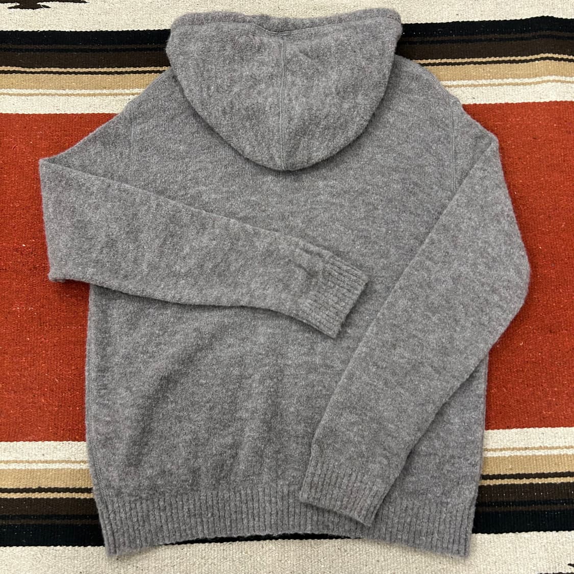 더바이닐하우스 라운드 포켓 니트집업 상품이미지2