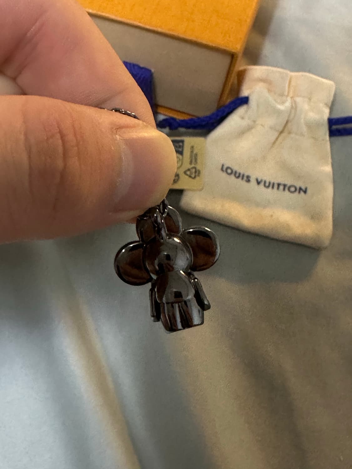 루이비통 비비엔 목걸이 상품이미지5