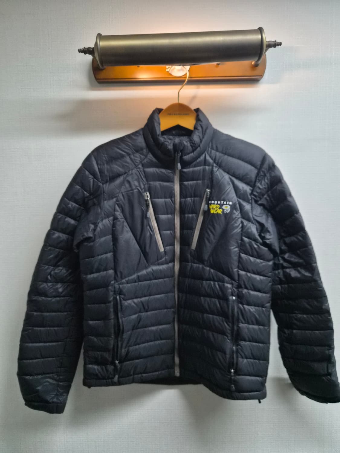 M) 마운틴 하드웨어 구스다운 경량패딩 팝니다 상품이미지1