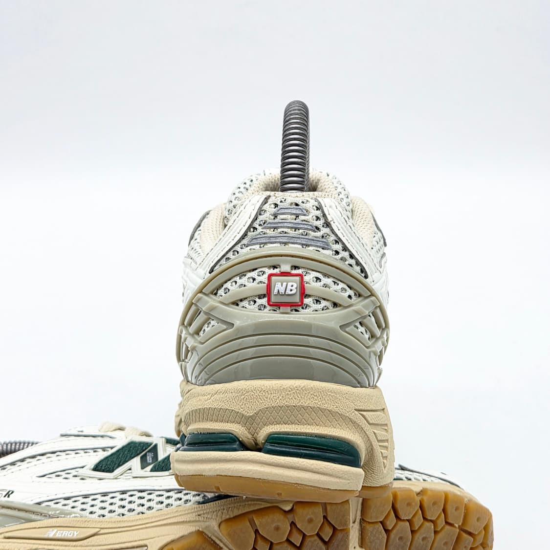 뉴발란스 1906R 실버 그린 (240 D) 상품이미지2