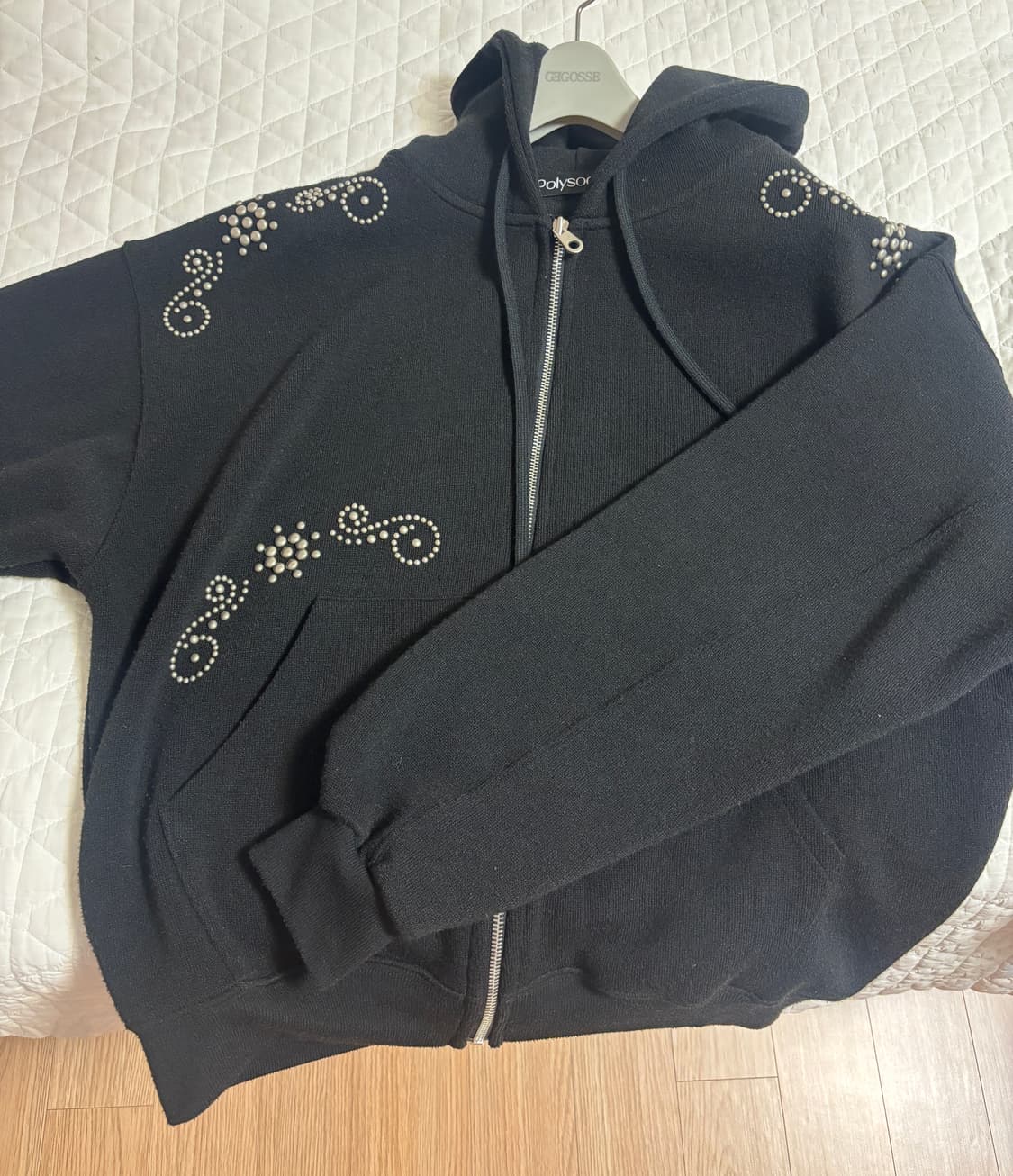 폴리수엠 ORNAMENT STUDDED HOODIE_ONZI EDITIO 상품이미지4