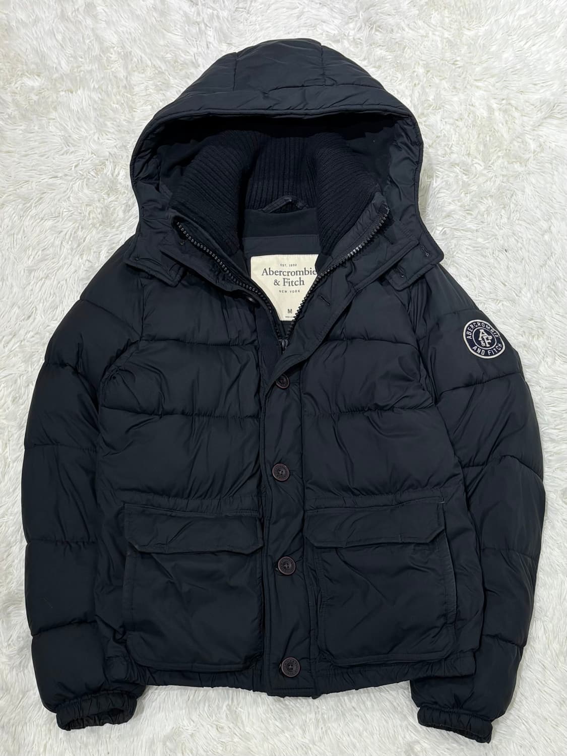 아베크롬비 블랙 패치 다운 패딩 상품이미지5