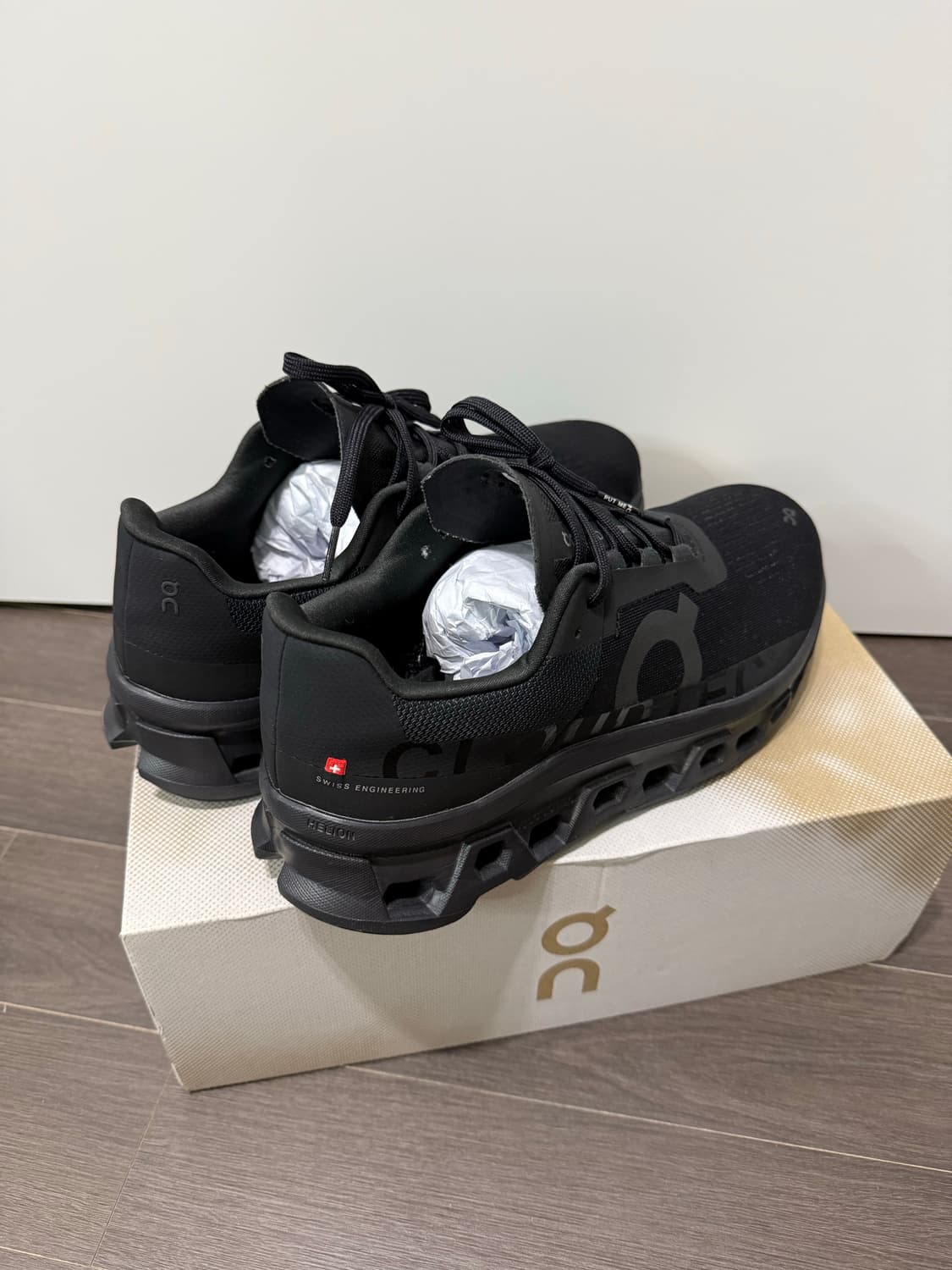 온러닝 클라우드몬스터 285 상품이미지1