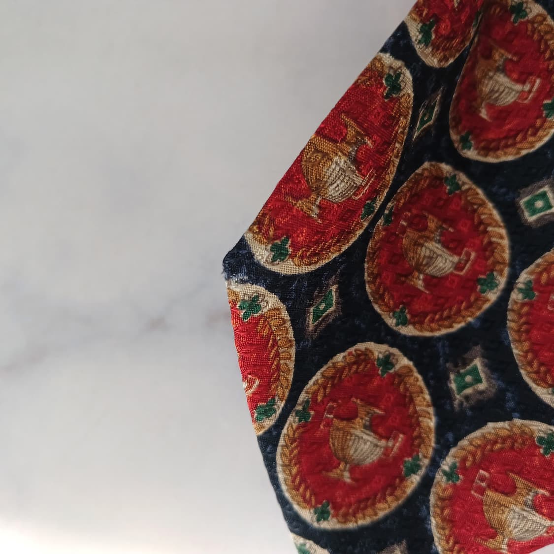 지방시 실크 네이비 메달리온 패턴 넥타이 9.8cm B등급 E744
 상품이미지9