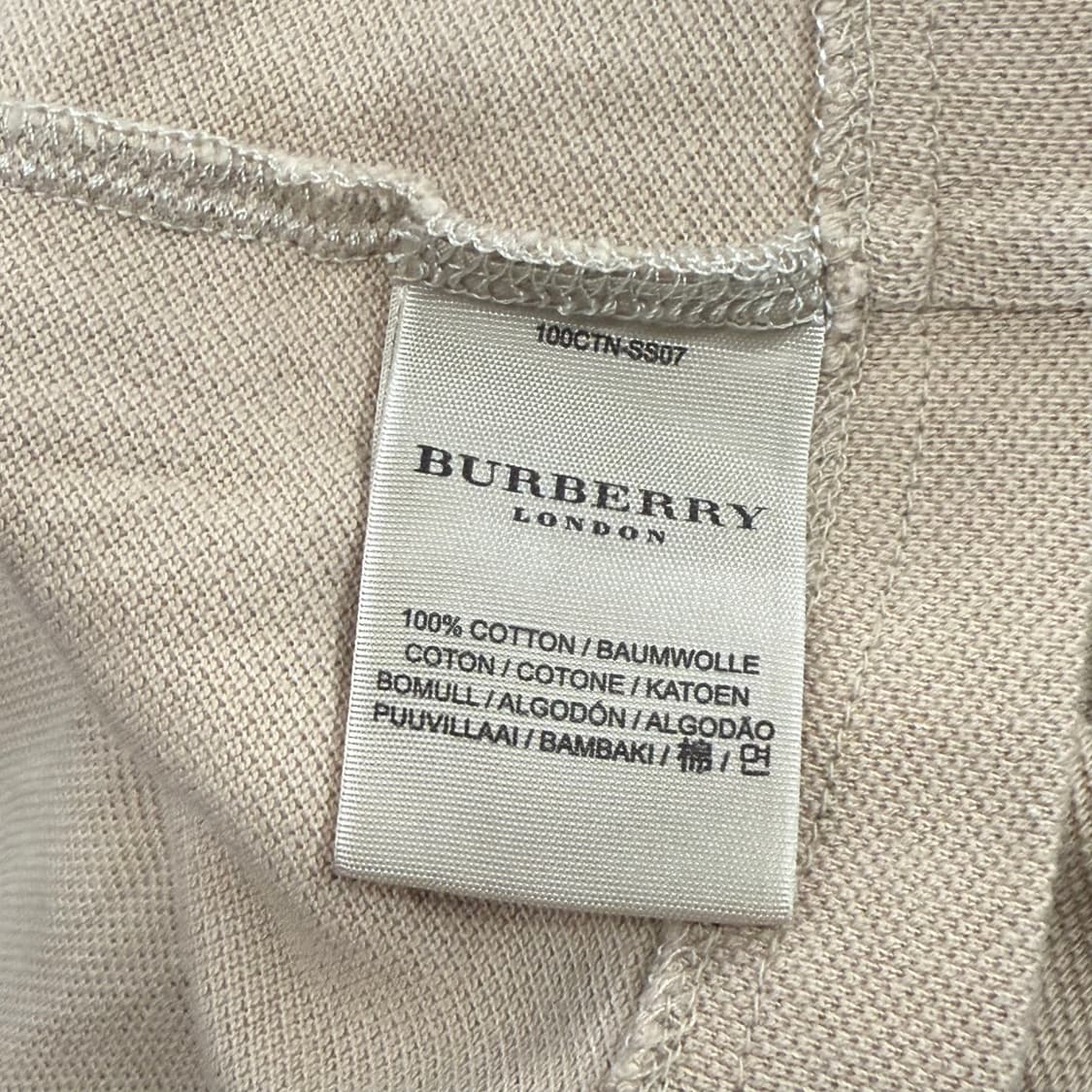 버버리 베이지 카라 롱슬리브  상품이미지6