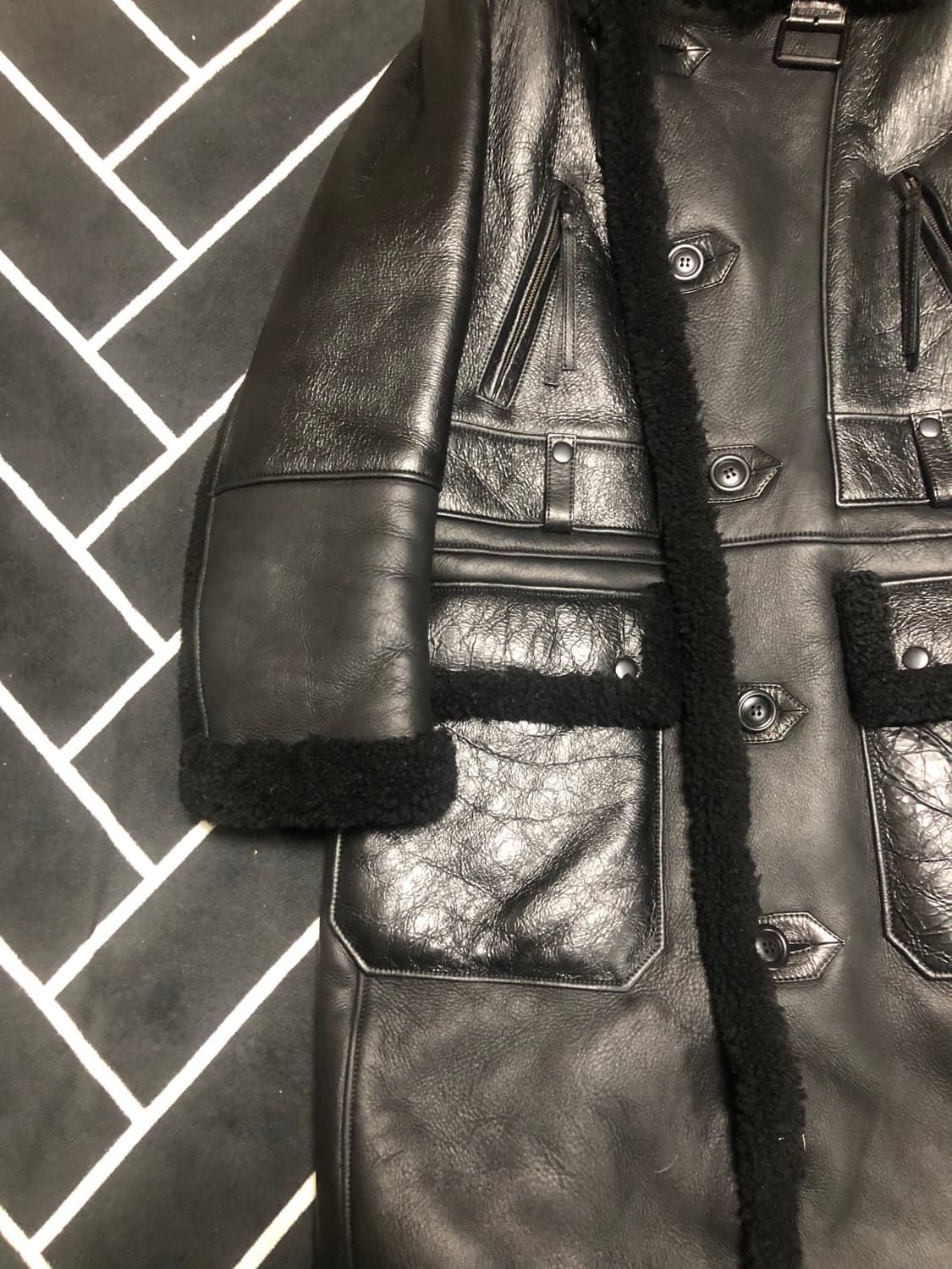 (새제품초특가)bon 본 리얼가죽 양털 시어링 무스탕 옴므/몽클레어스톤 상품이미지4