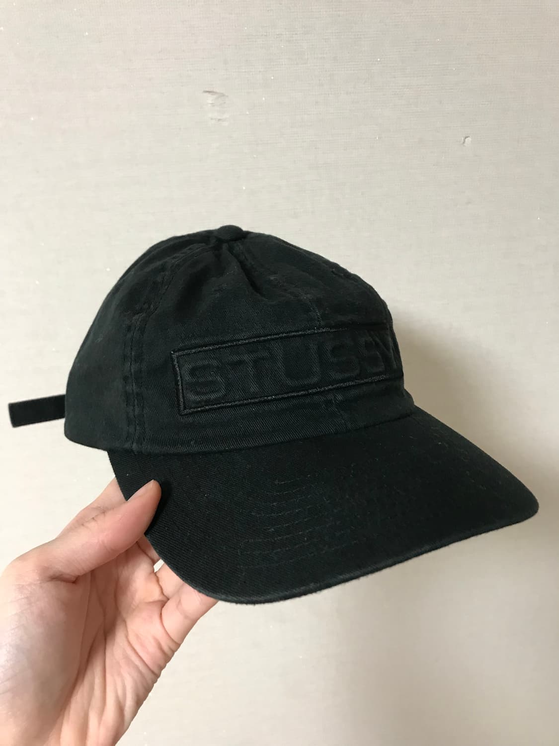 스투시 엠보 로고 캡 상품이미지4