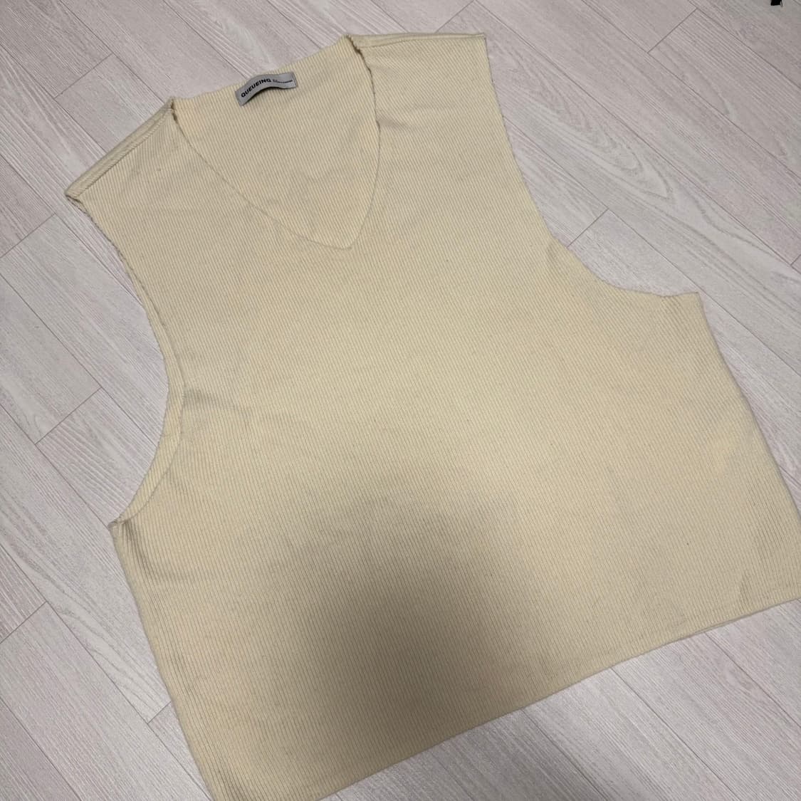 [os] Queueing 니트 베스트 아이보리 상품이미지1