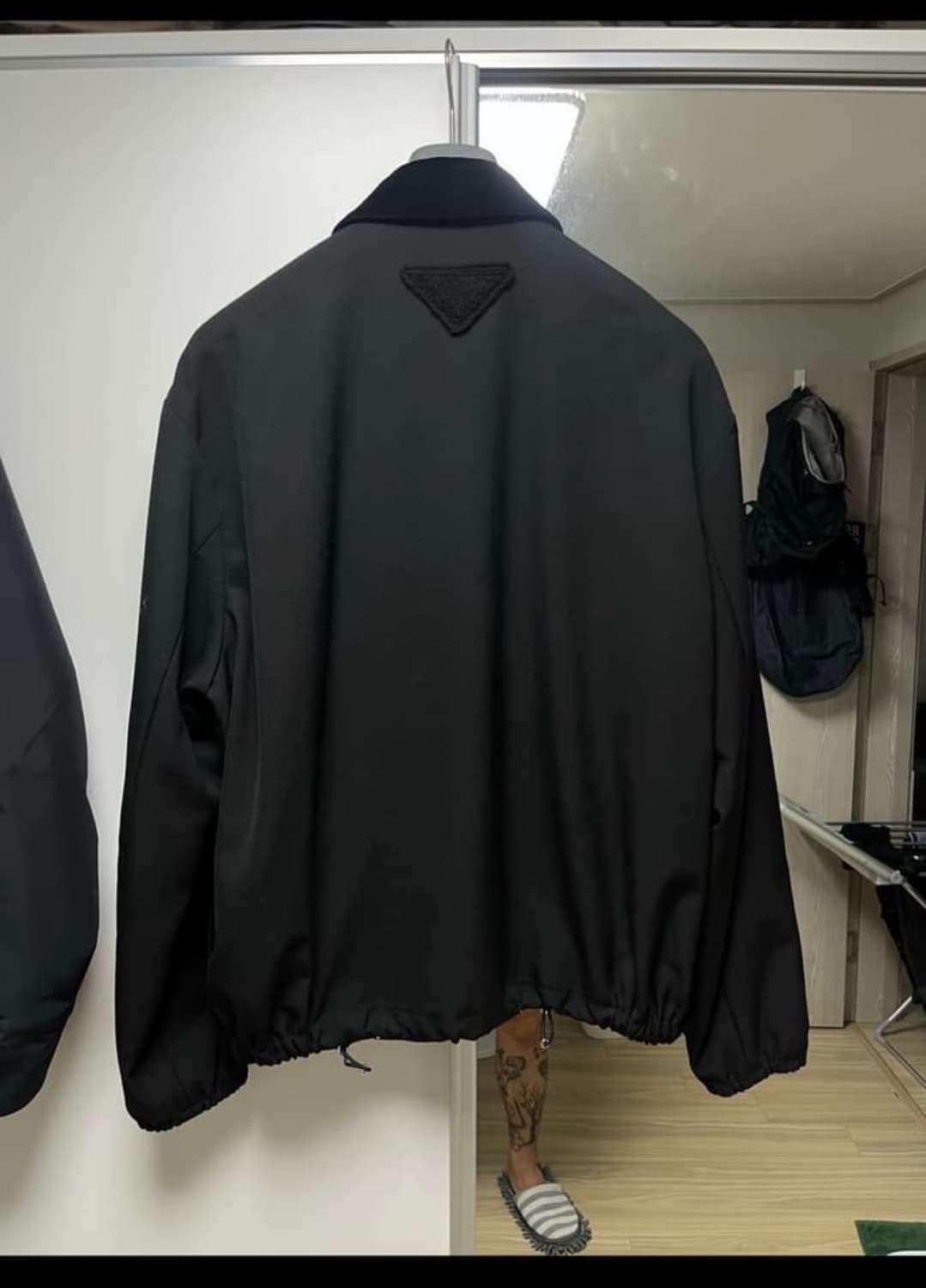 프라다 벨벳 칼라 울 집업 자켓 상품이미지1