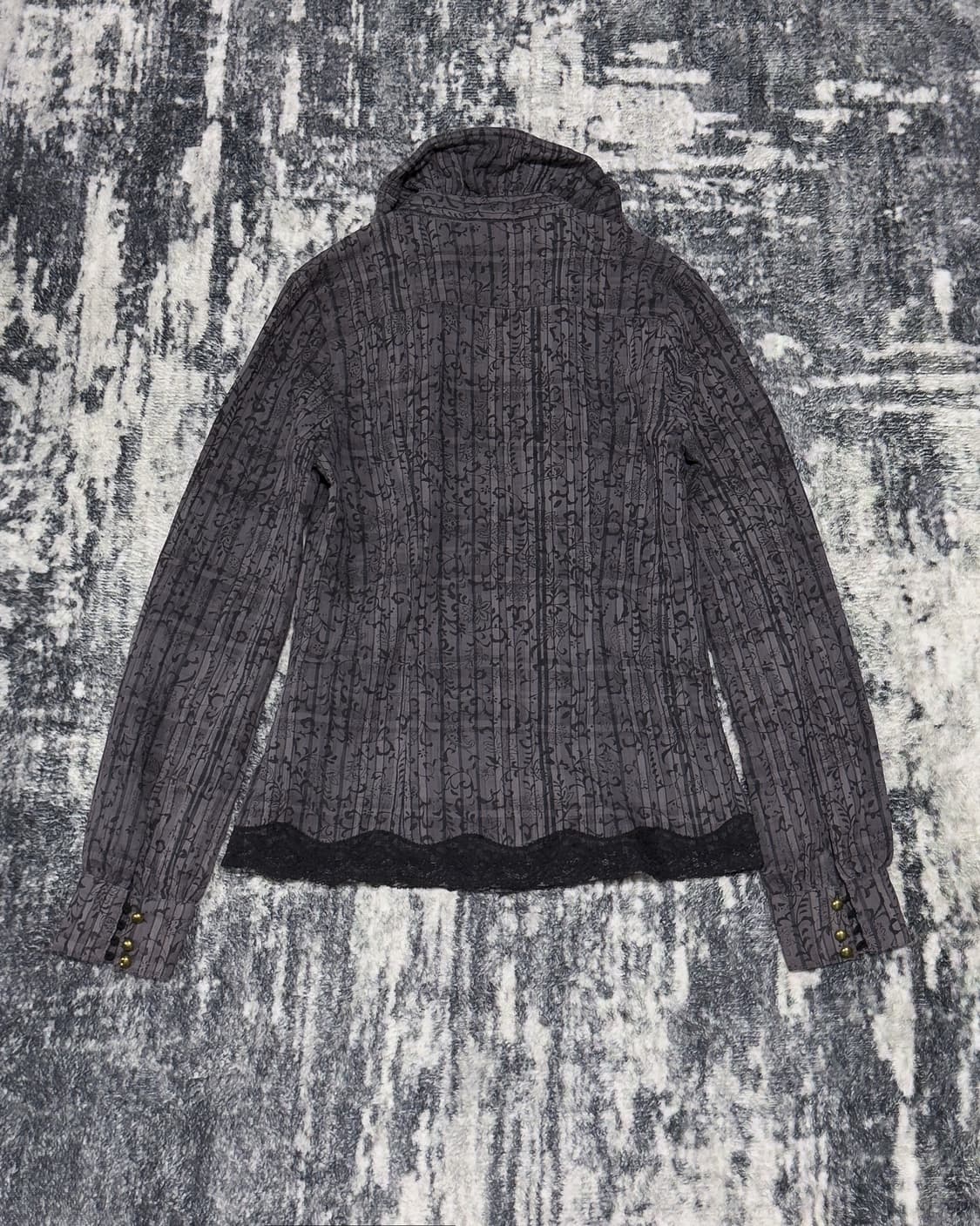 {UNKNOWN} Gothic Pattern Lace Hem Shirt  상품이미지4