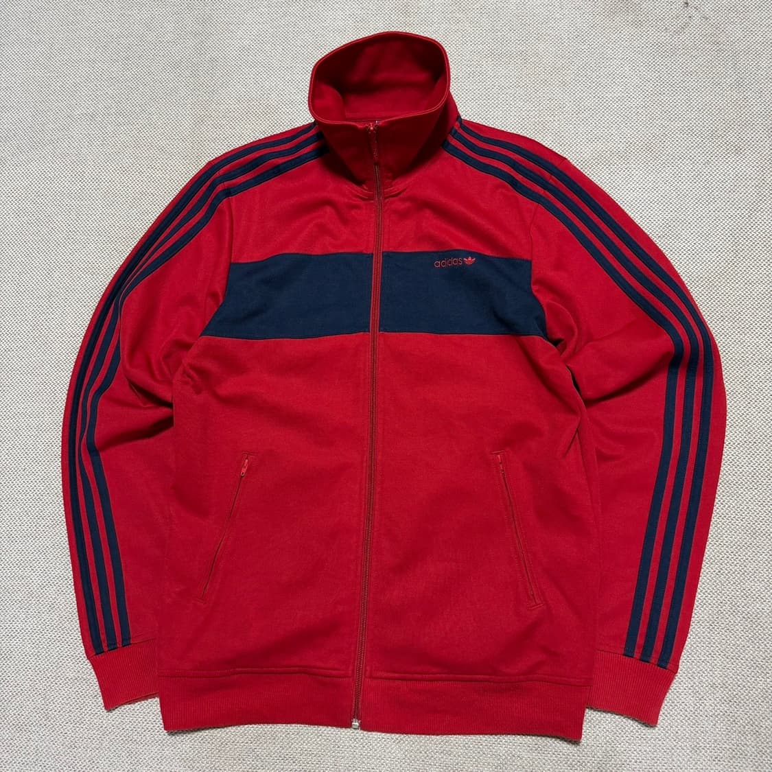 아디다스 스펠아웃 트랙탑 상품이미지1