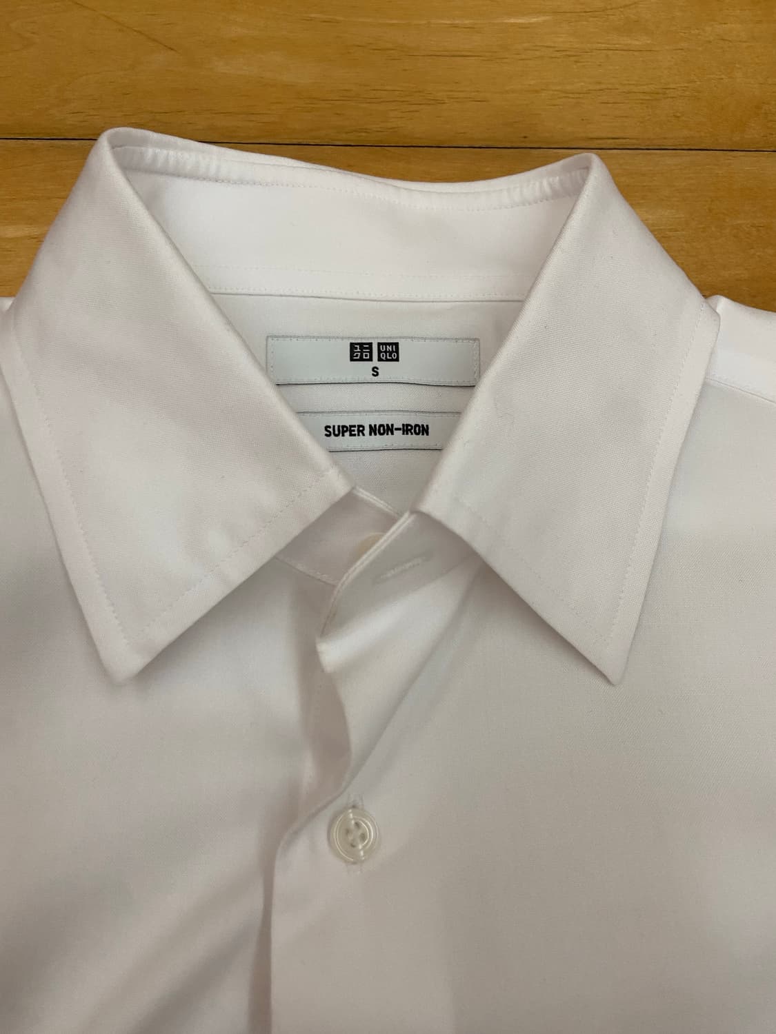 유니클로 슈퍼논아이론셔츠 S 상품이미지4