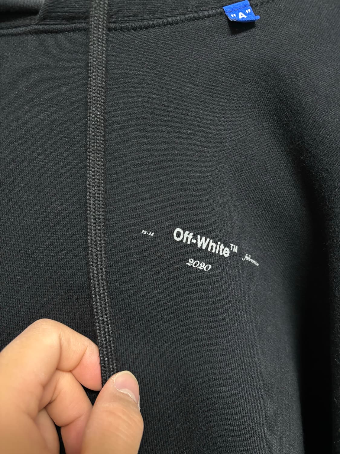 오프화이트 백화점발 후드티 상품이미지4