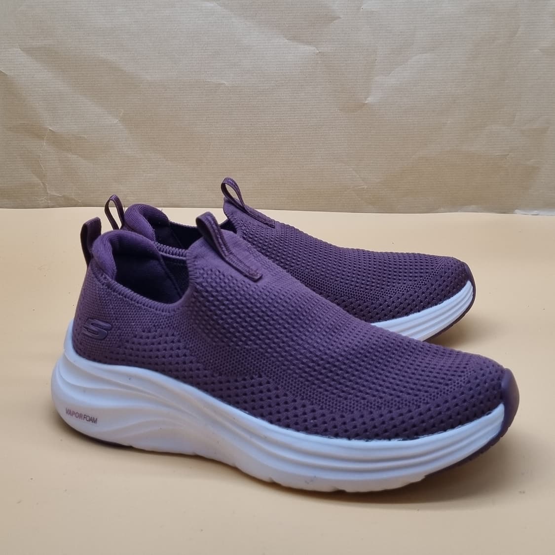 스케쳐스 베이퍼폼 여성슬립온235 상품이미지1