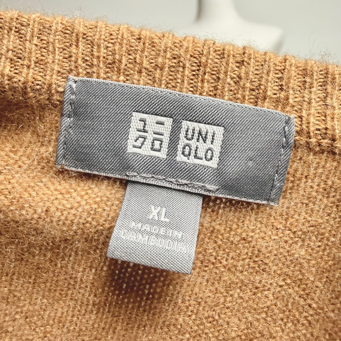 [캐시미어 100%] 유니클로 카멜 브라운 라운드 니트 XL 상품이미지5