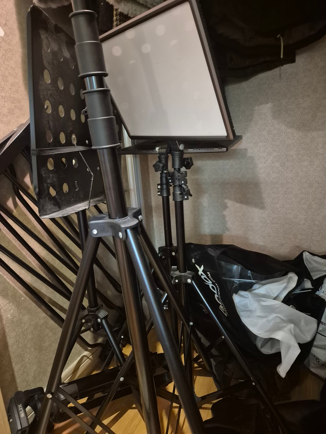 고독스 SL60II Bi + 스탠드 + 소프트박스 + luxpad43 2 상품이미지5